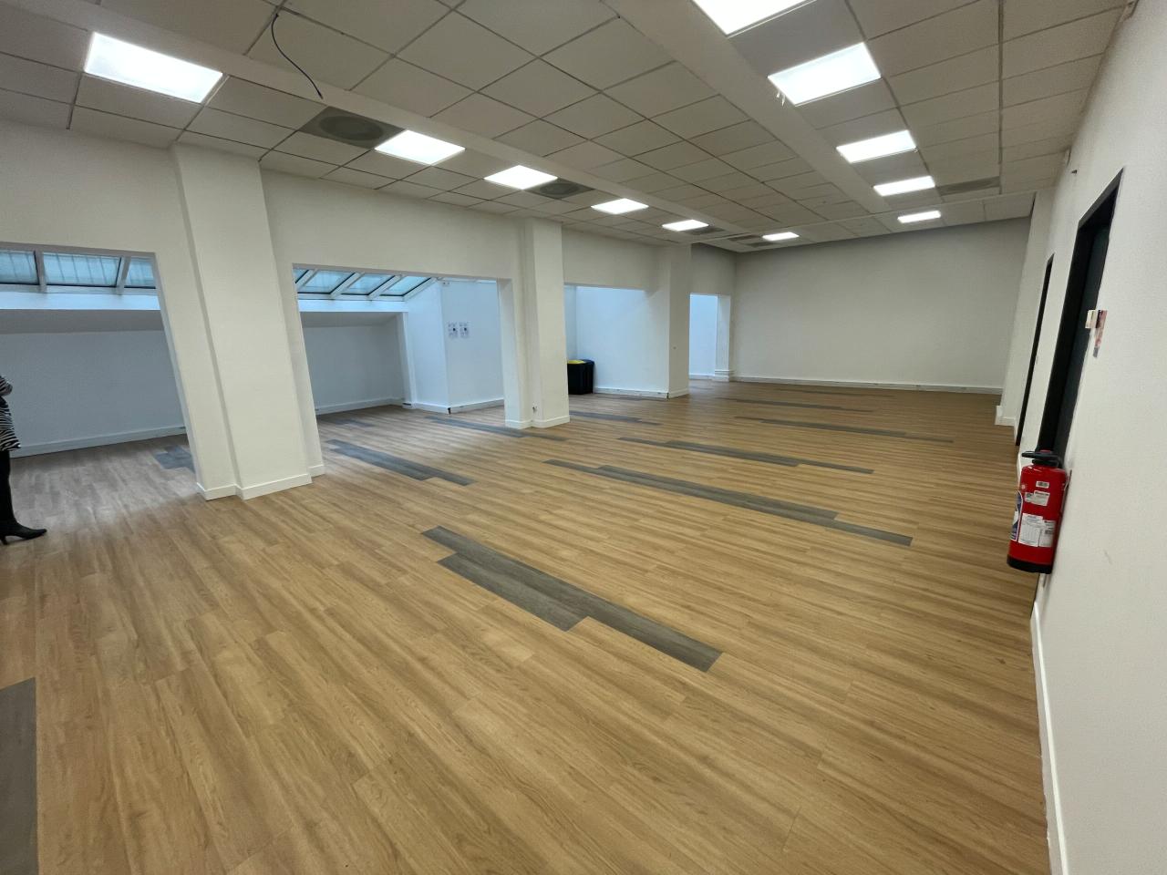 Bureau Paris 3617m² Location bureau Paris OLBUR2529348 9